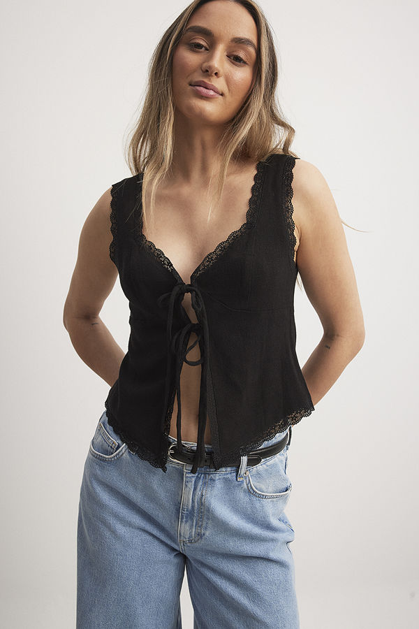 NA-KD Linen Blend Lace Edge Top svart