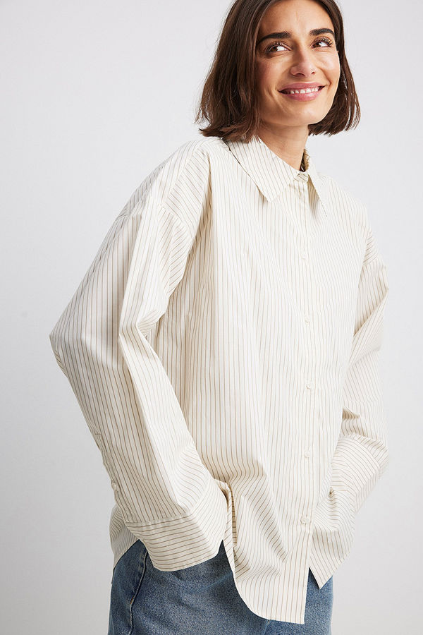 NA-KD Oversized skjorta med vida ärmar beige stripe