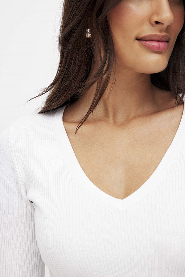 NA-KD Ribbed Knitted V-Neck Top vit