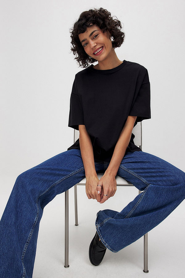 NA-KD Basic Oversized tung t-shirt med rund halsringning svart