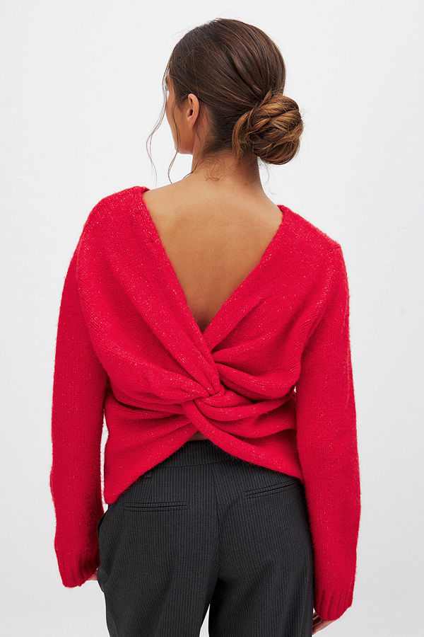 NA-KD Knitted Back Detail Sweater röd