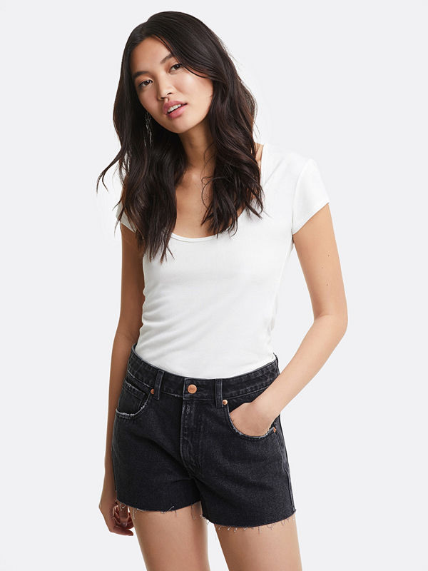 Bik Bok Cali BLK shorts - Svart