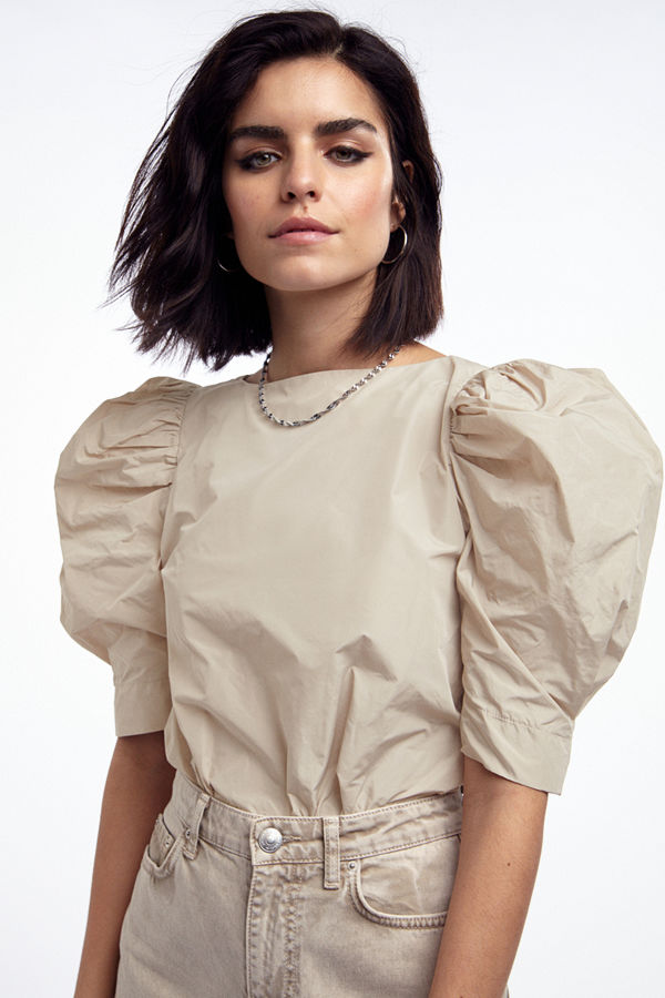 Gina Tricot Taffeta puff sleeve top