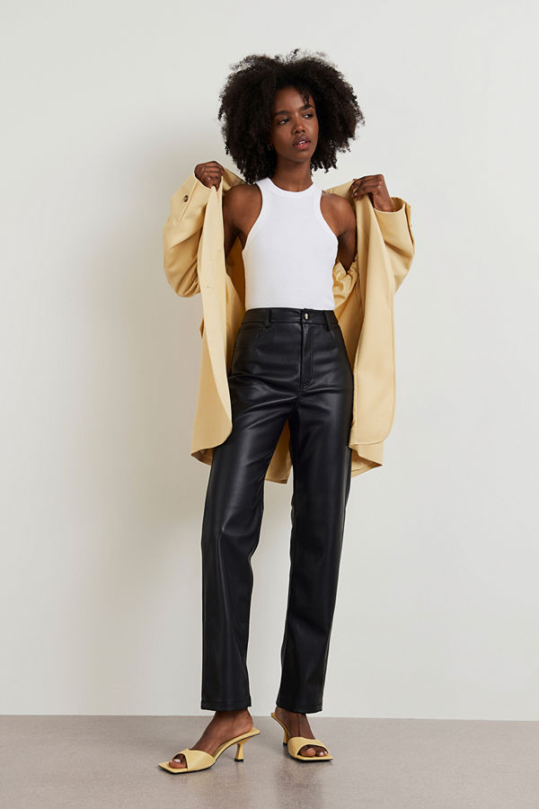 Gina Tricot byxor 90s PU trousers