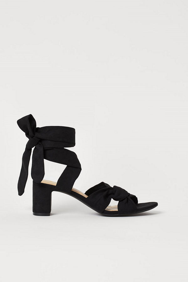 H&M Sandaletter med knytband svart