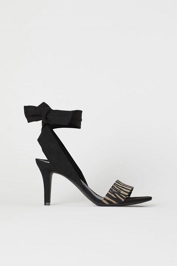 H&M Sandaletter med knytband svart