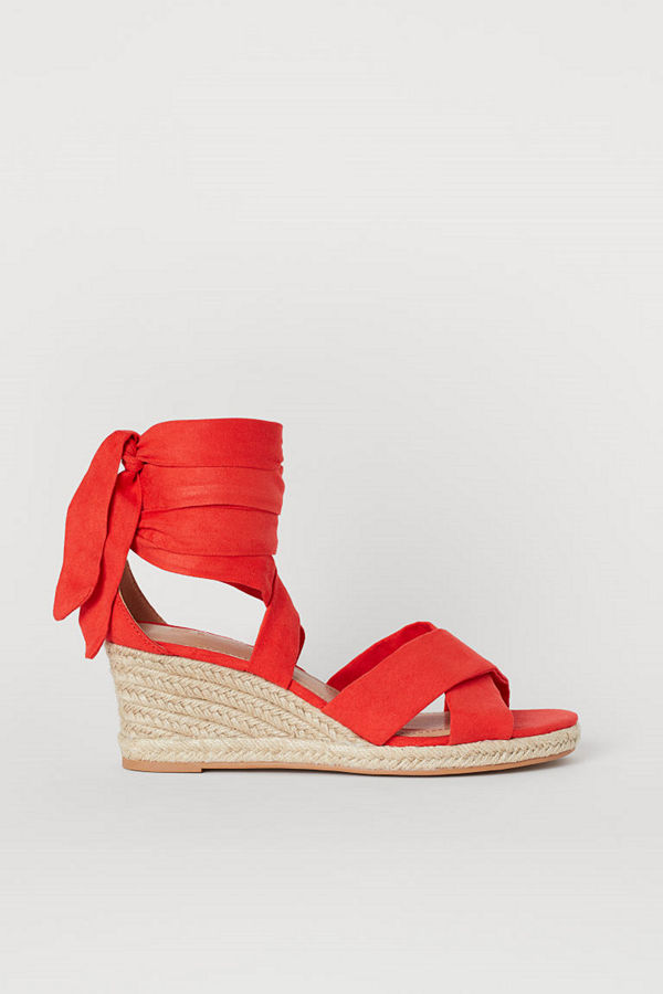 H&M Sandaletter med kilklack röd