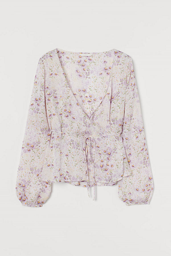 H&M Mönstrad omlottblus beige