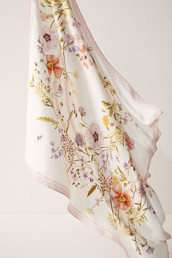 H&M Mönstrad satinscarf vit