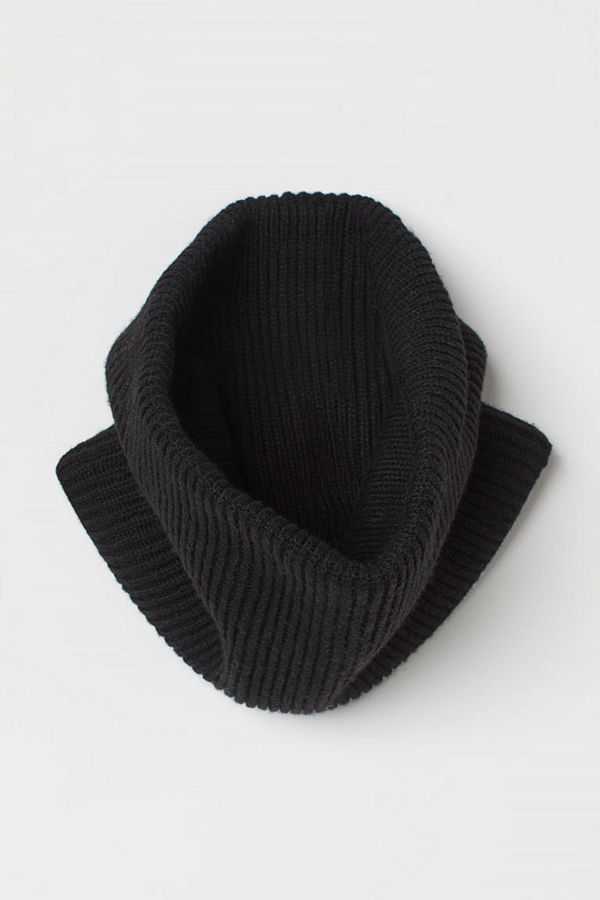 H&M Ribbstickad tubhalsduk svart