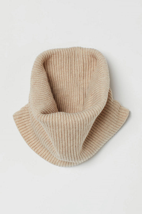 H&M Ribbstickad tubhalsduk beige