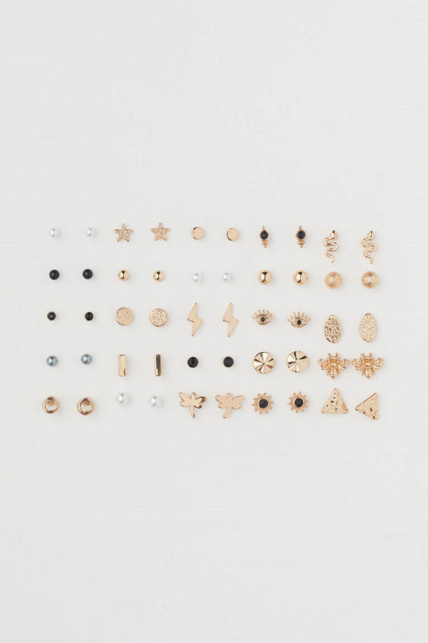 H&M örhängen 25 par studs guld