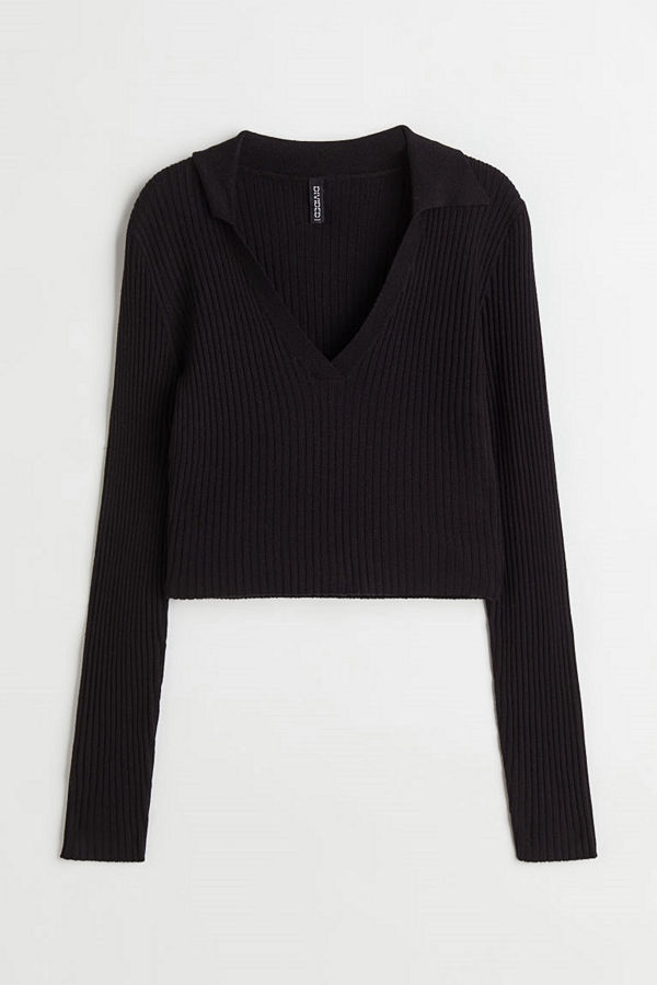 H&M Ribbstickad tröja med krage svart
