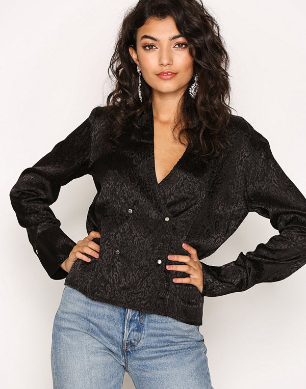 NLY Trend Picture This Blouse Svart