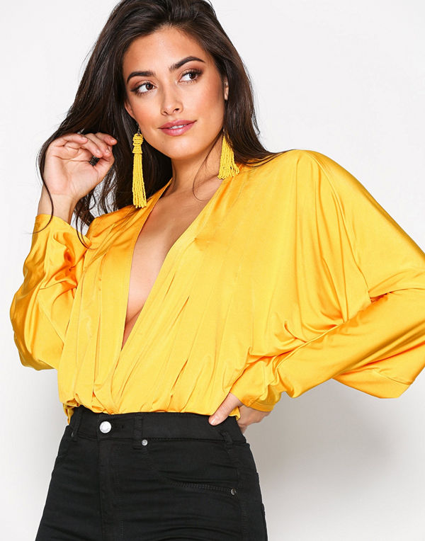 NLY One Oversize Plunge Body Mustard