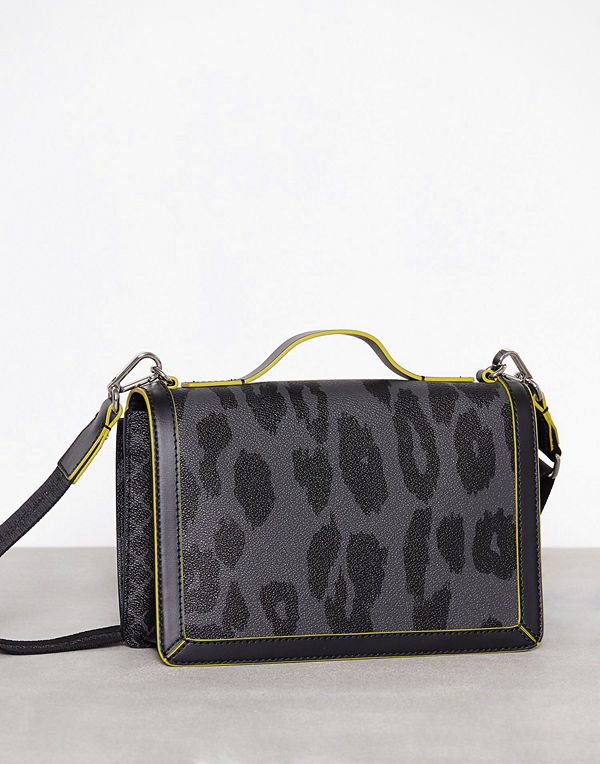 By Malene Birger grå axelväska Loenna Charcoal