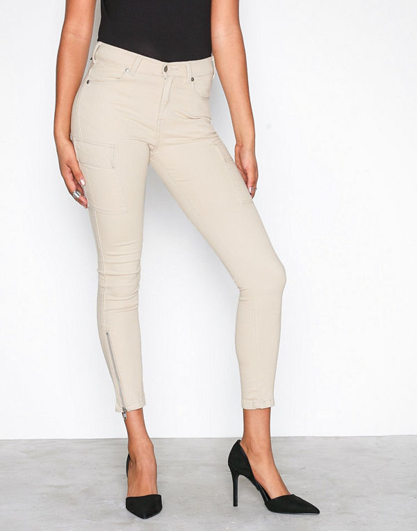 Dr. Denim Dezie Buff Beige