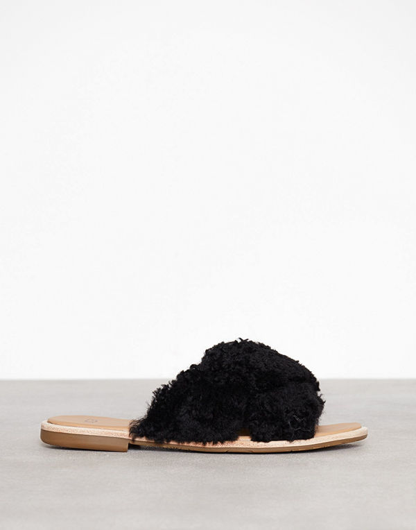 UGG W Joni Svart
