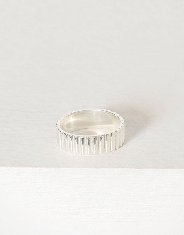 Blue Billie Pyramide Ring