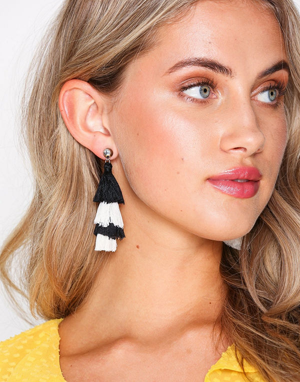 NLY Accessories örhängen Layered Tassel Earrings