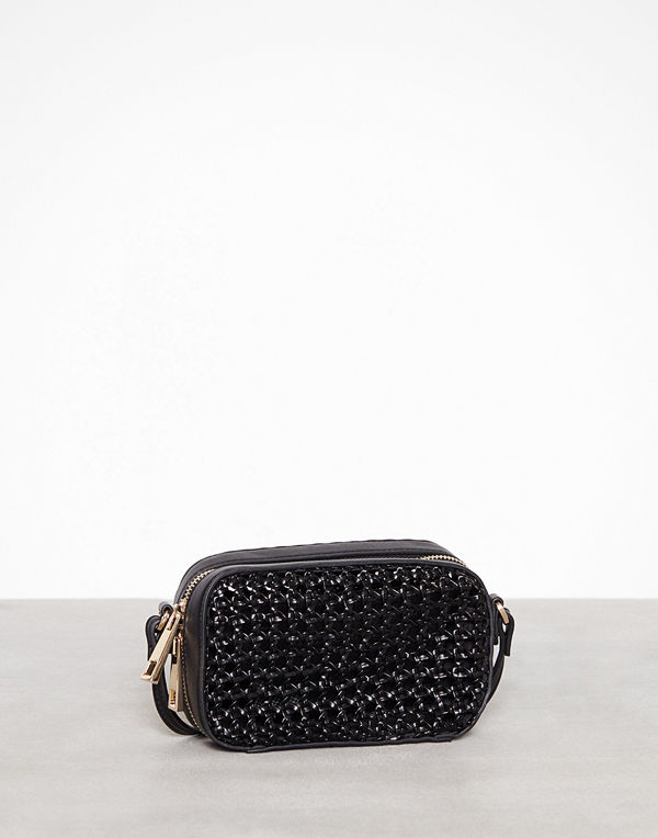 Topshop svart axelväska Lattice Boxy Cross Body Bag Black