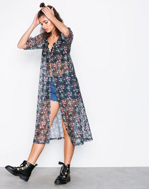 NLY Trend Printed Lace Dress Mönstrad