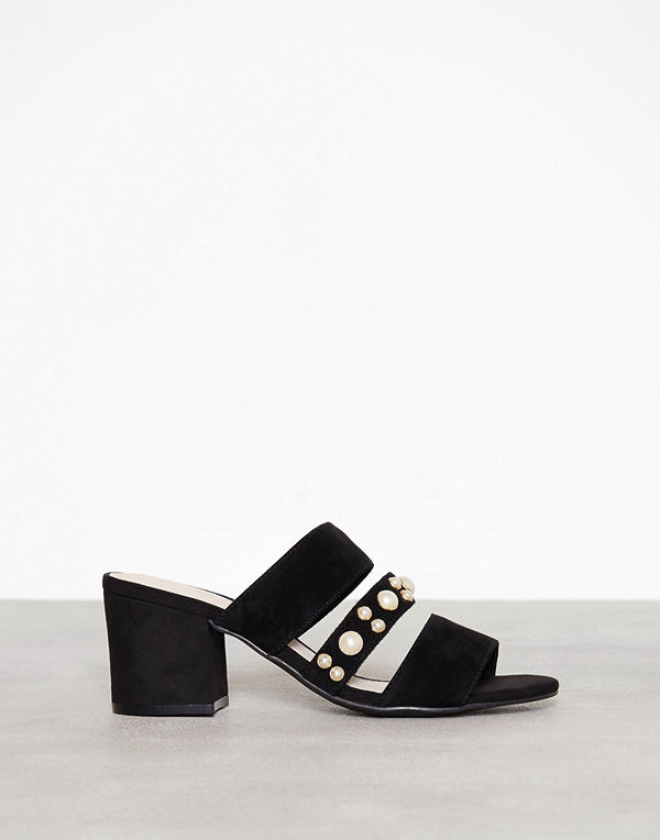 Bianco Pearl Strap Sandal