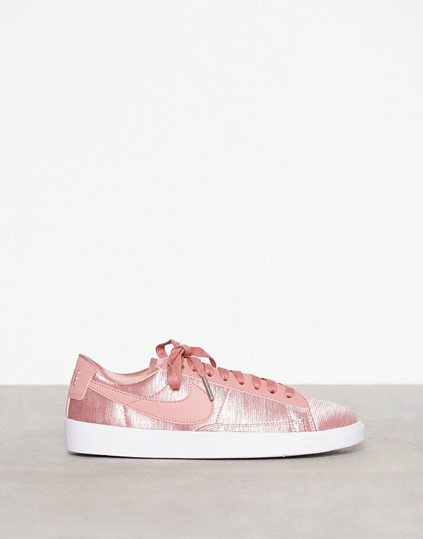Nike Blazer Low SE