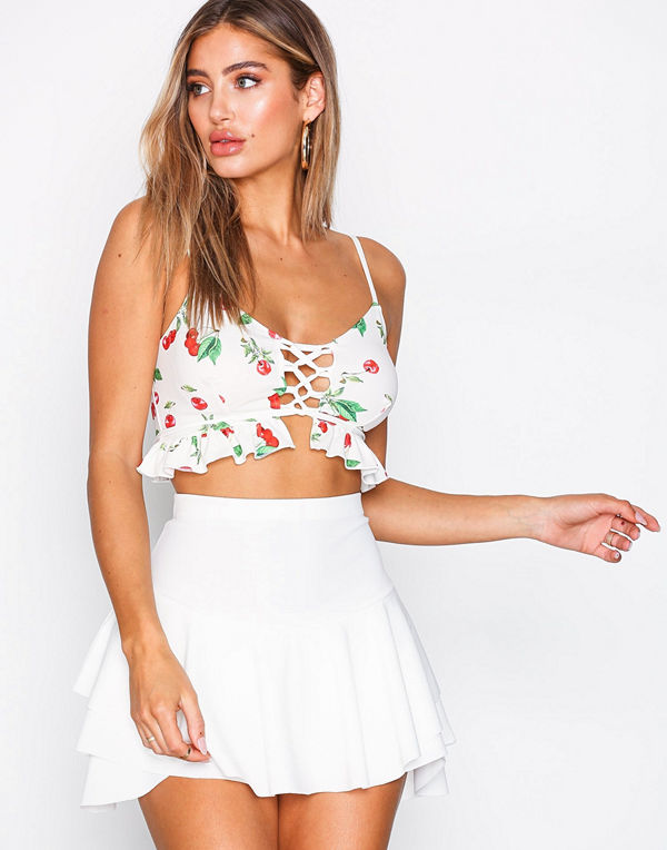 NLY One Frill Skort Vit