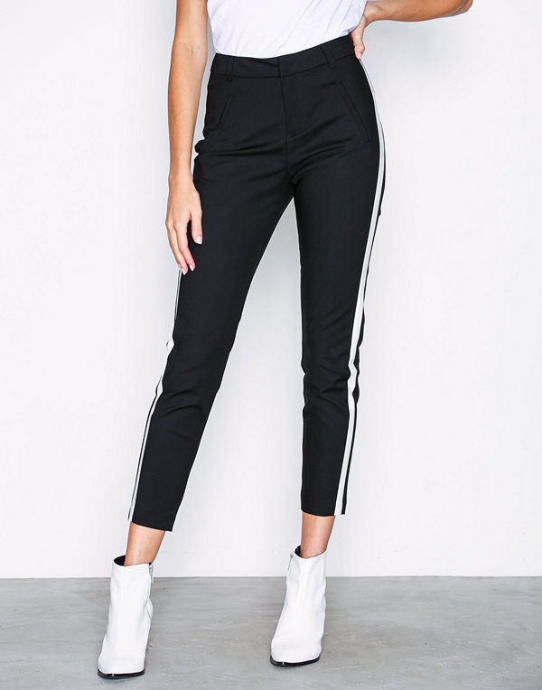 Vero Moda svarta byxor Vmvictoria Mr Panel Ankle Pant Noos Svart