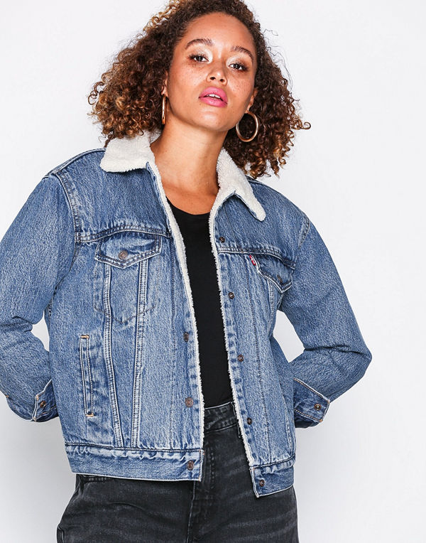 Levi's Ex-Bf Sherpa Trucker Denim