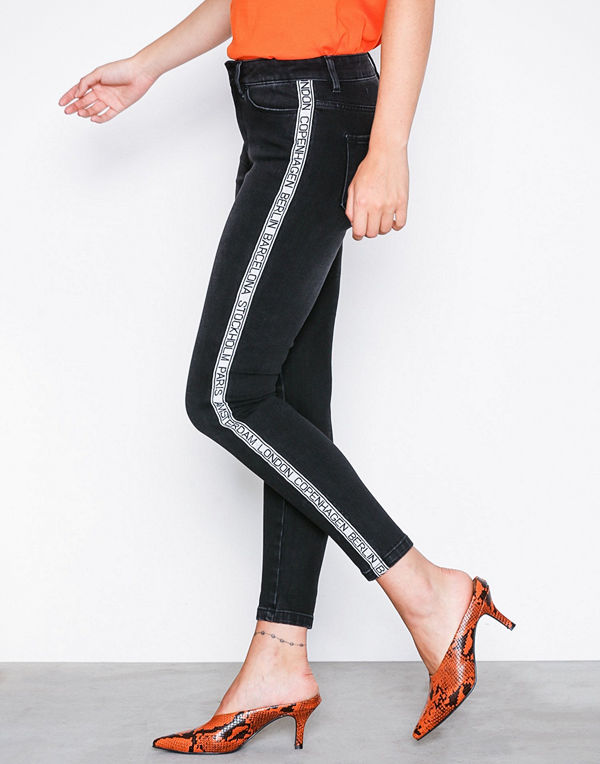 Vero Moda Vmseven Mr Slim Text Ankle Jeans