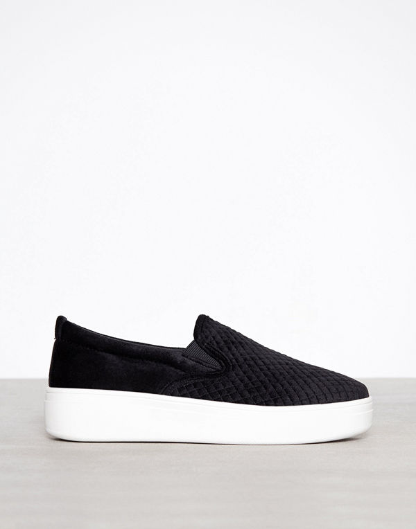 Duffy Platform Sneaker
