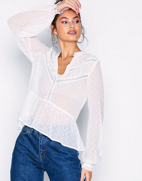 NLY Trend Lace Heaven Blouse Vit
