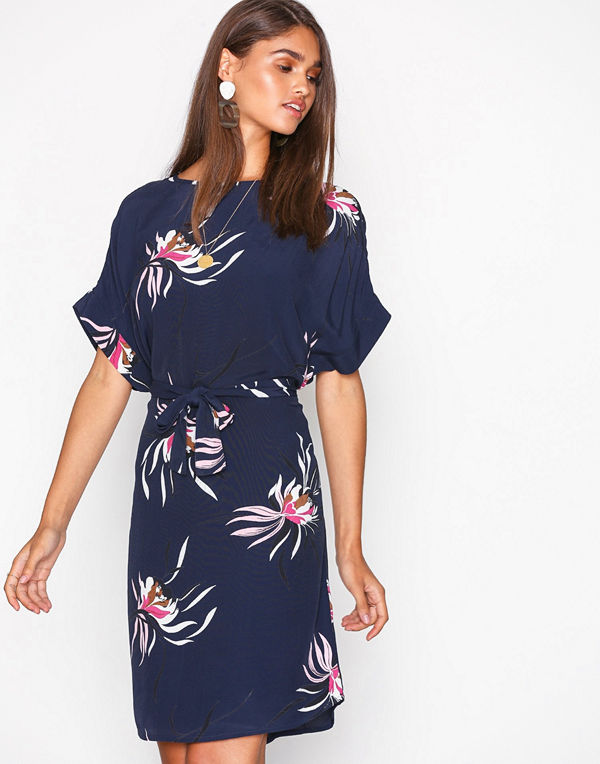 Vero Moda Vmtexas Tie 2/4 Dress SB8