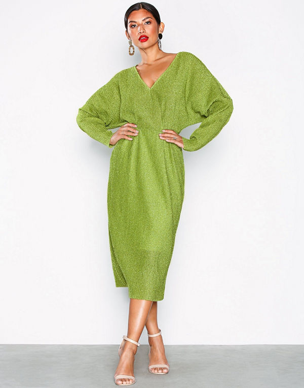 NLY Eve Pleated Midi Dress