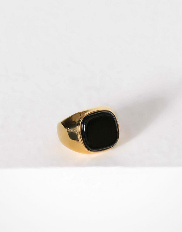 WOS ring Roger