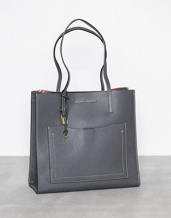 Marc Jacobs Grind T Pocket