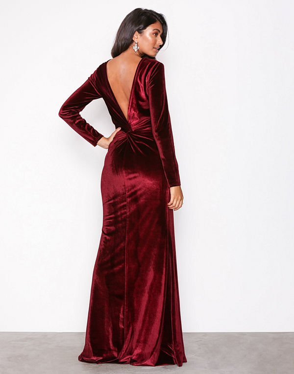 NLY Eve Twist Back Velvet Gown Burgundy