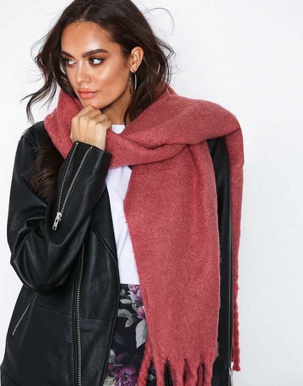 Only onlTILJE Weaved Heavy Fringe Scarf