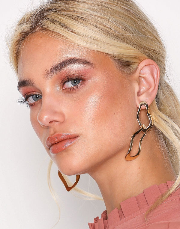NLY Accessories örhängen Hammered Drop Hoops Guld