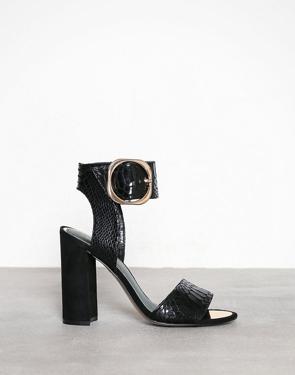 River Island Block Heel Sandal Black