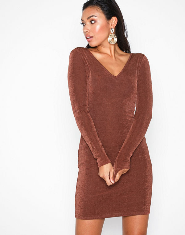 NLY Trend Flirty Glam Dress