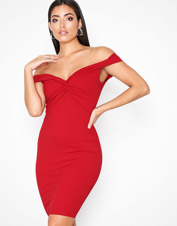 NLY One Twist Bust Dress Röd