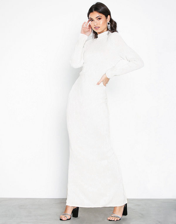 NLY Eve Power Up Sequin Gown Vit
