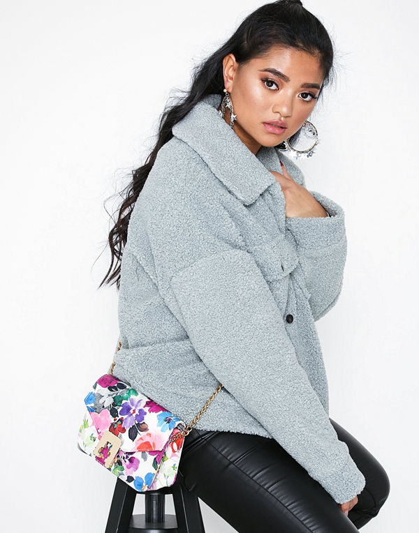 Vero Moda mönstrad axelväska Vmbina Cross Over Bag