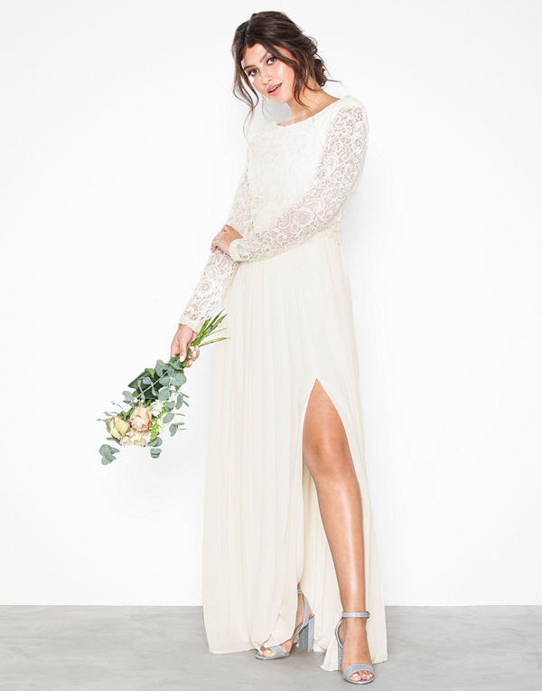 NLY Eve Lace Trim LS Gown