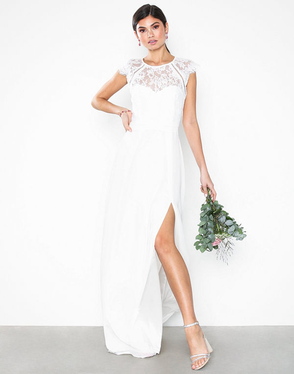 NLY Eve Cap Sleeve Flowy Gown