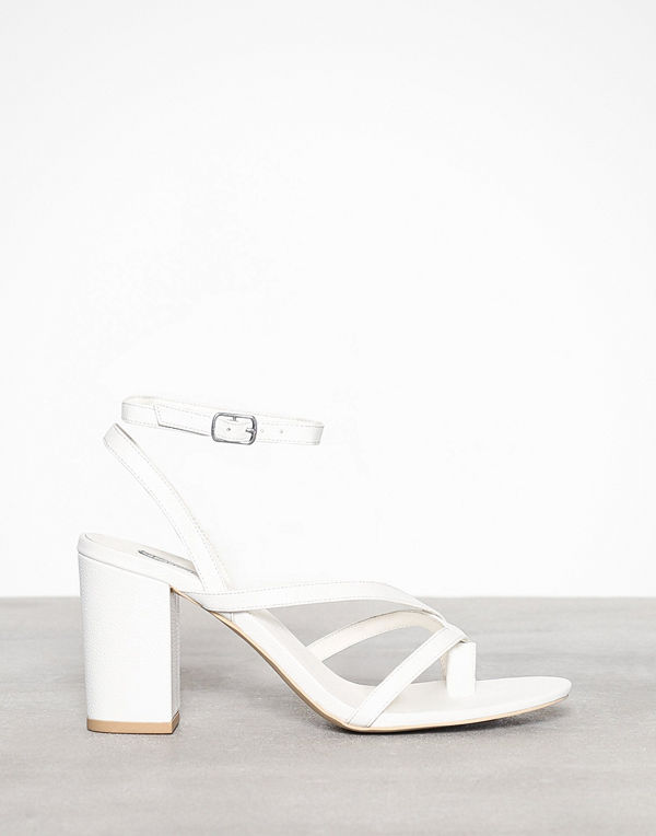 NLY Shoes Strap Toe Sandal