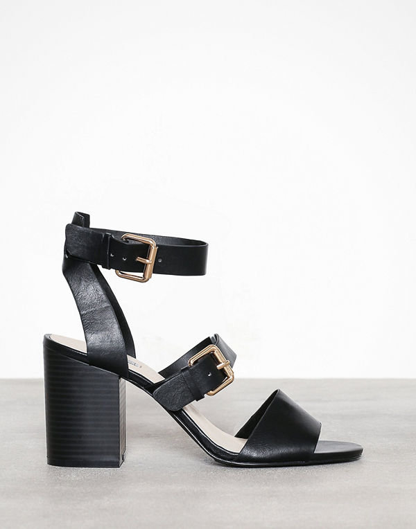 NLY Shoes Buckle Up Block Heel